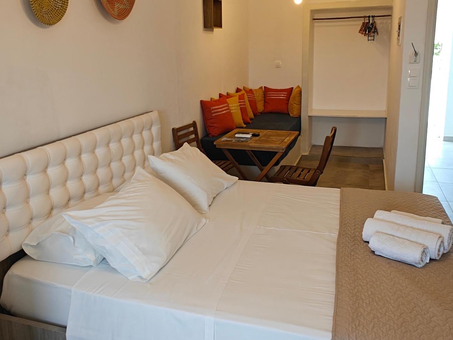 Joannes Vacation Rooms Adamantas  Pokoj fotografie